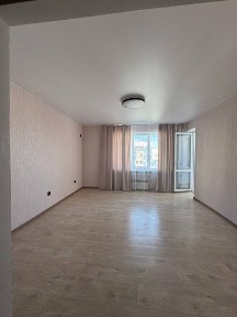 Продам затишну 2-кімнатну квартиру на Лівобережному-3!