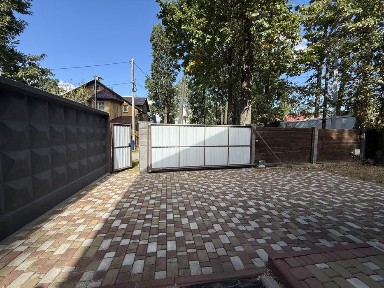 Здам дуплекс з газовим опаленням. Вул Давидчука, 4 кімнати