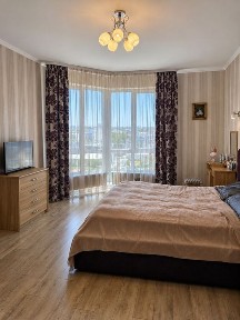 Продам чудову 2-кімнатну квартиру в ЖК «Зелений квартал» (бізнес-клас) ! Від власника
