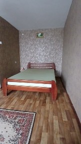 1-квартира біля Соборної, військовим.