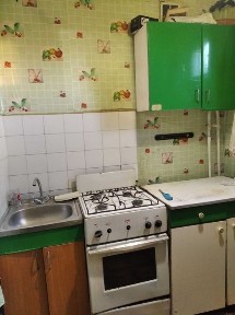 Продам 2 к. кв. в Чугуеве ( Башкировка) 8900