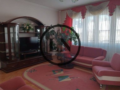 Продається 3 х кімнатна квартира з видом на Ратушу