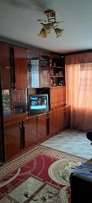 Симоненка, 7 продам однокімнатну квартиру