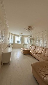 Корбутівка, 3х кімнатна квартира в нрвобудові