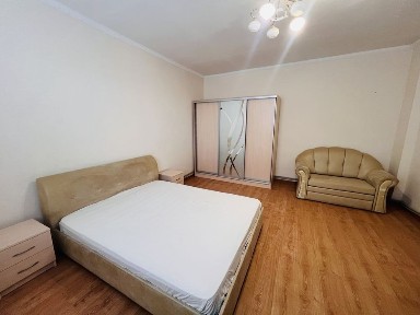 Продаж 2 кімн. кв-ри особнячного типу в м. Берегове, вул. Богдана Хмельницького.
