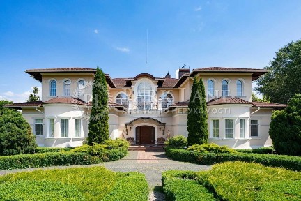Продажа дома 882.9 м², старокиївська, 63/3