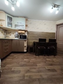 Продаж частини будинку