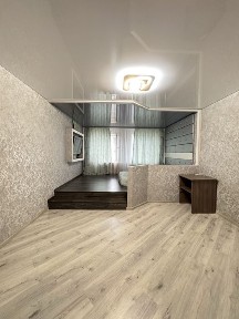 Продам 2-х поверховий будинок
