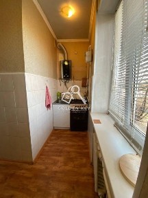 Продаж двокімнатної сталінки по пр-т Центральний