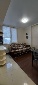 Шикарна 1-кім. квартира 43кв. м.Троєщина, Рейгана 40,поруч трц Район