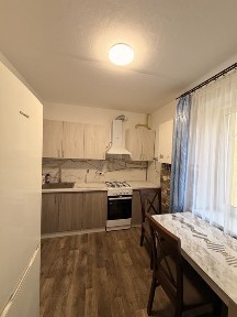 2 кімнатна квартра в центрі Мулика, автономне опалення