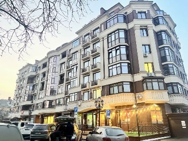 Оренда 2к, Стрітенська 22, 100м2, світло завжди