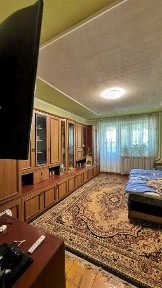 4-х кімнатна, Жовтневе (Рай. лікарня) з меблями