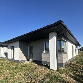Продаж будинка в с. Рованці біля Луцька, якісно збудованого для себе