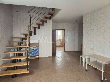 Продаж п'ятикімнатної квартири. ЖК