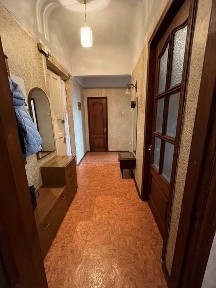 Продам 2 кімнатну сталинку, центр майд. Павлівський 2, сквер Стрілка
