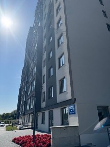 Продаж 3-кімнатної квартири в новобудові зданій та заселеній на вул. Роксоляни ЖК R2 Residence