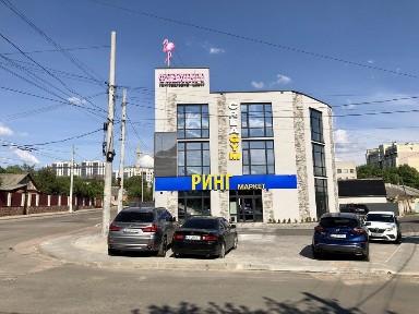 Оренда комерційних приміщень 100-400 кв. м у торговельному центрі Flamingo