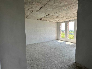 Триповерховий будинок з гаражем 