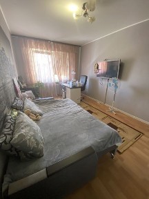 Продаж 1-к., вул. Милославська, 8.