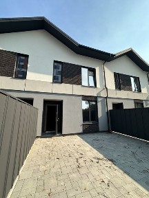 Просторий таунхаус 90 м² у чудовій локації - вул. Павленка!