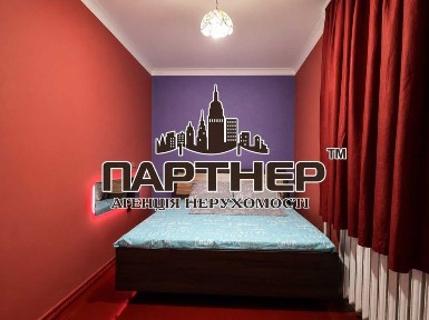Продаж двокімнатної квартири в нагірній частині