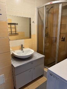 Здам 2х кімнатну квартиру в центрі