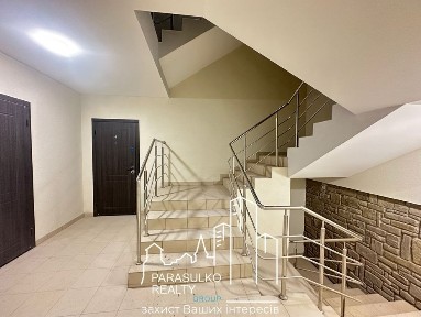 Продам простору 1-кімнатну квартиру в Старому Місті!