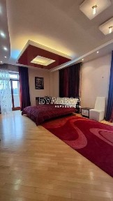 Продам 4 к. кв - 190 м2, ЖК Азарин, Отакара Яроша 16-Б +2 паркоместа