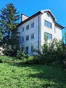 Продається трьохповерховий будинок в м. Монастириська (210$ м²)