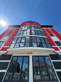 Трикімнатна квартира з чистовими роботами та підігрівом підлоги