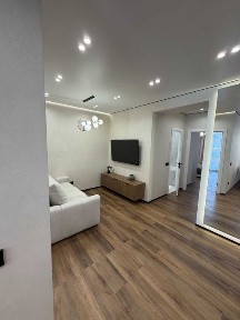 Продається красива 2 кімнатна квартира