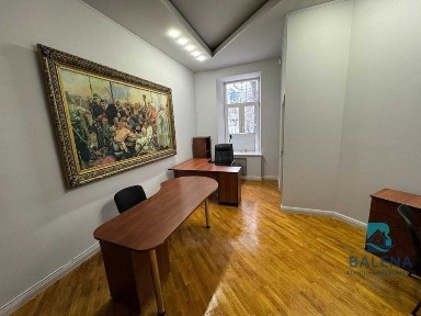 Шевченківський/М. Коцюбинського, 5