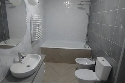 Продається 3-ох км 70 кв. м,квартира, р-н Бам, вул. Сахарова