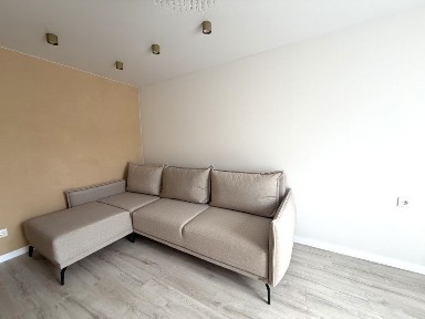 Продаж 2 к. квартири по вул. Білогірська
