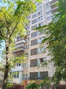 Киев, Кости Гордиенко пер., 1А