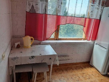 Сдам 1 кв Косм. Ремонт метро Академика Павлова Рядом ТРК УКРАИНА