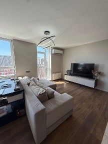 Дворівнева квартира 106 м² з сучасним ремонтом та резервним живленням