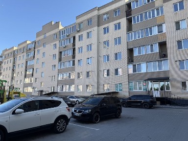 Продаж 1 ккквартири в новобудові Автономне газове опалення. Ремонт. Цікаве планування, є довільна кімната Прекрасний балкон відкритий для насолоди
