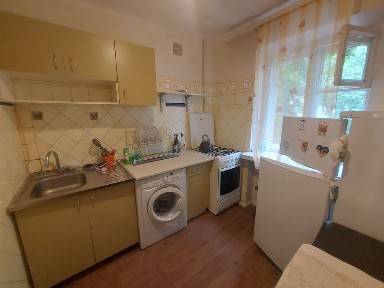Сдам 2ком Варненская/ Инглези 2-1. 3этаж.
