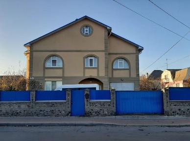 Продаж будинку з власним магазинчиком район Посьолок