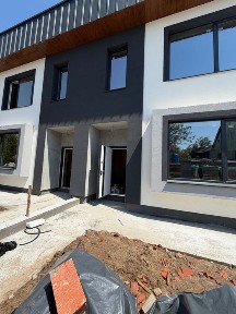Київська область, Петропавлівська Борщагівка