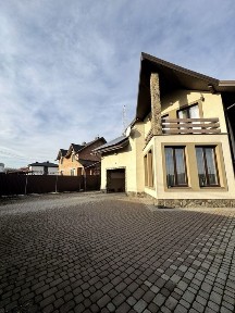 Продаж будинку Малехів (Львів) /9 сот/250 м кв з ремонтом