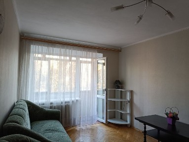 Здам 1 к. кв. по вул. Лагунова 1,в центрі міста