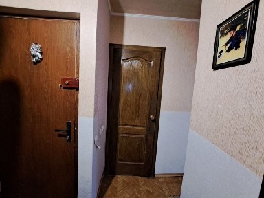 Вільна 2 кімнатна квартира на Корабельній