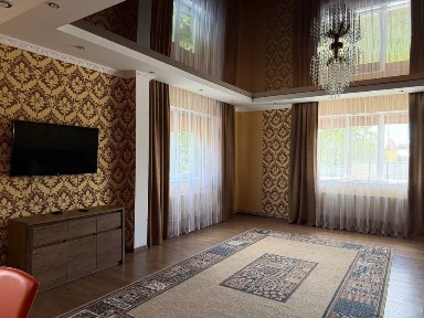 Оренда будинку в с. Скоморохи
