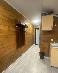Оренда квартири це включно з ком. послугамив Хотові