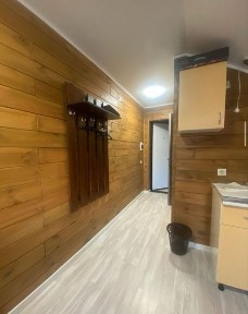 Оренда квартири це включно з ком. послугамив Хотові