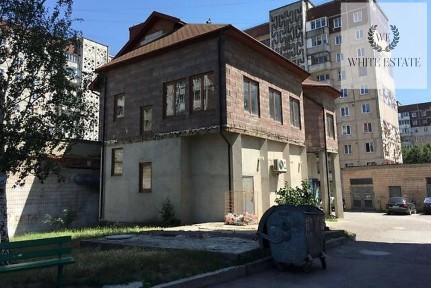 Продаж комерційного приміщення по вул. Вишневецького