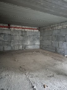 Комерційне приміщення 47.26 м² Цокольний поверх 9-поверхового цегляного будинку
